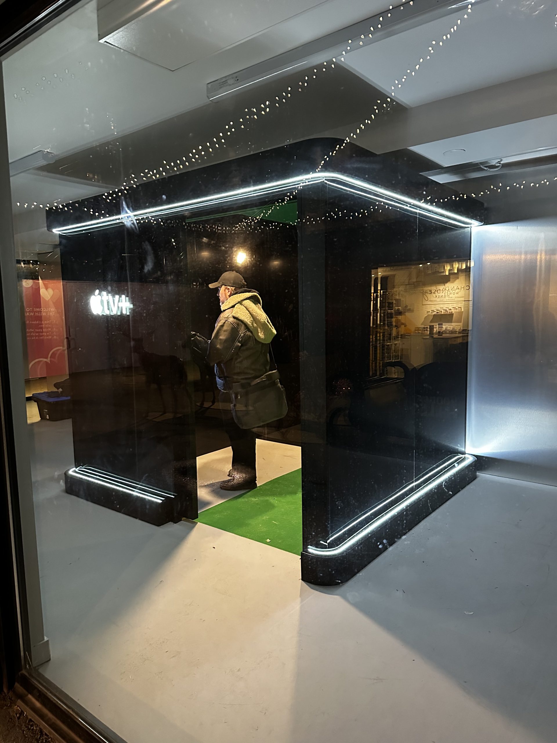 Apple TV – The Family Plan Photo Booth