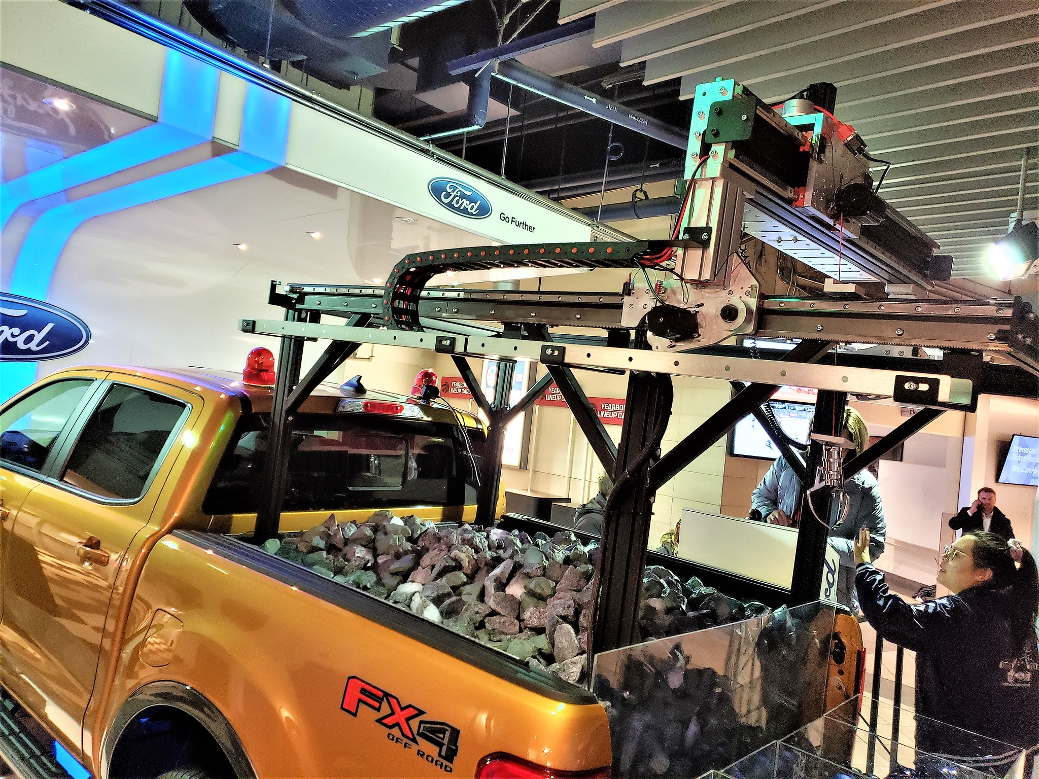 Ford Truckbed Claw Machine